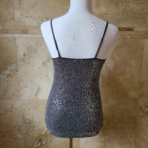 Silver sequin tank top - Picture 2 of 4